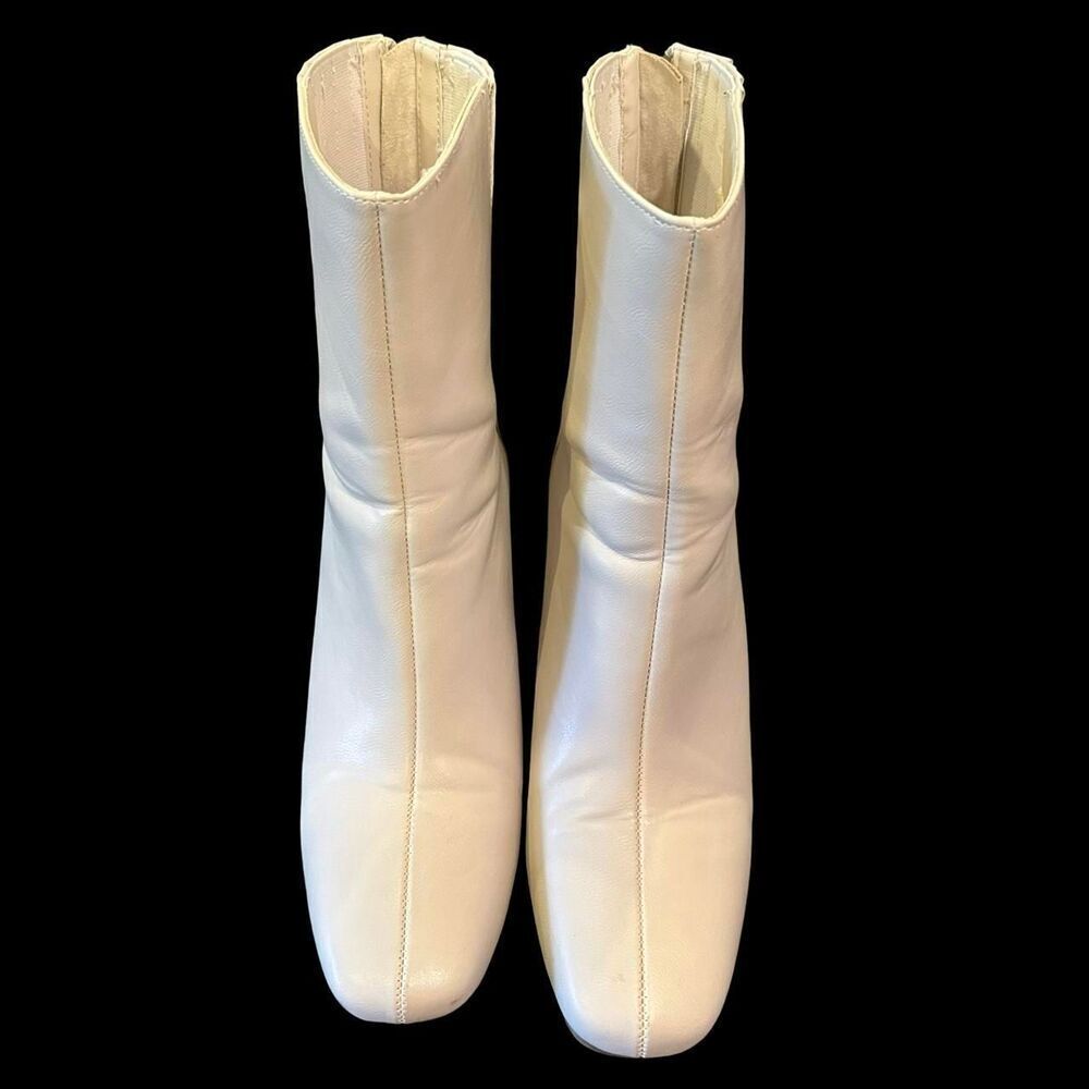 Women's Faux Leather Tru Comfort White Boots Size10 - Picture 2 of 6